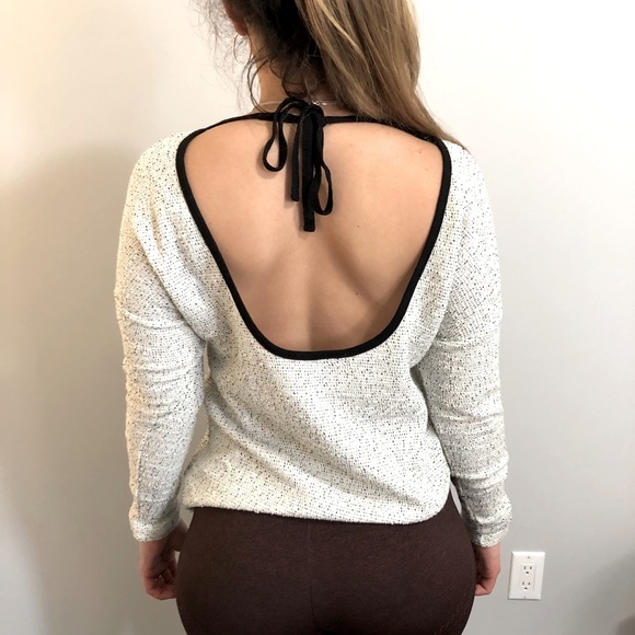 Open back shirt - Picture 1 of 2